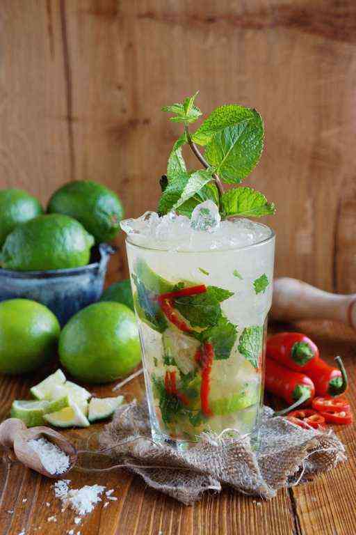 coconut-chilli-mojito-cocktail