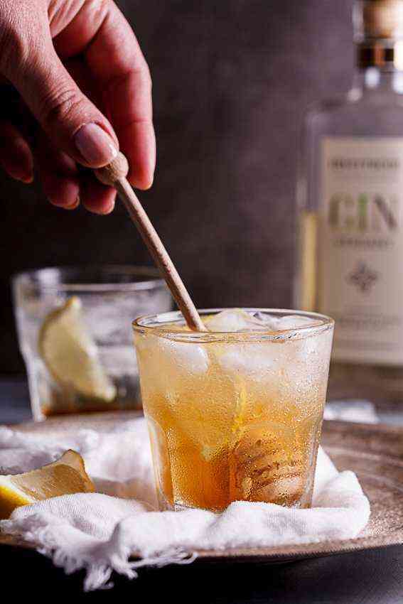 Honey Lemon Gin Cocktail