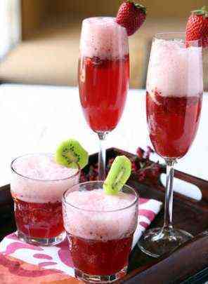 Strawberries and Cream Champagne Cocktail